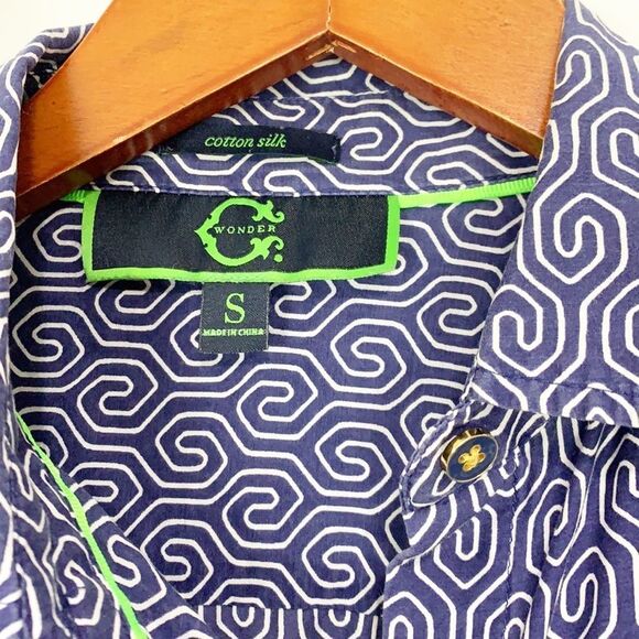 C. Wonder Blue and White Geometric Silk Cotton Blend Button Down Blouse Small - Picture 10 of 13